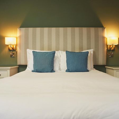 Rose And Crown Yealmpton Hotell Eksteriør bilde