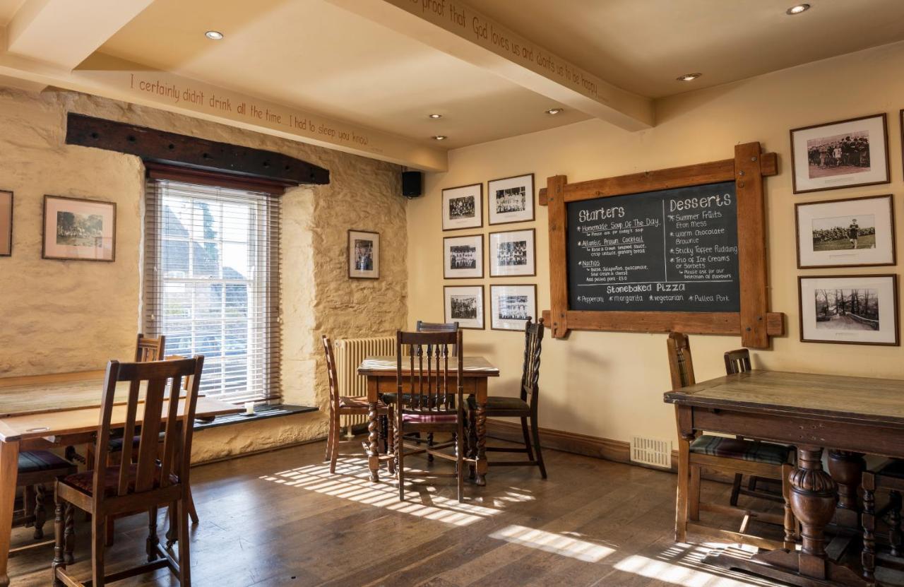 Rose And Crown Yealmpton Hotell Eksteriør bilde