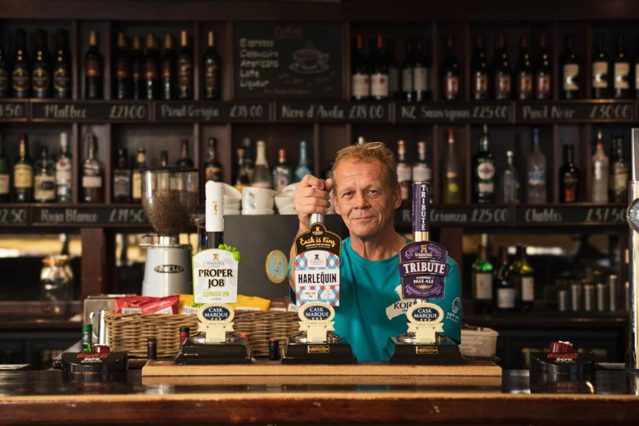 Rose And Crown Yealmpton Hotell Eksteriør bilde