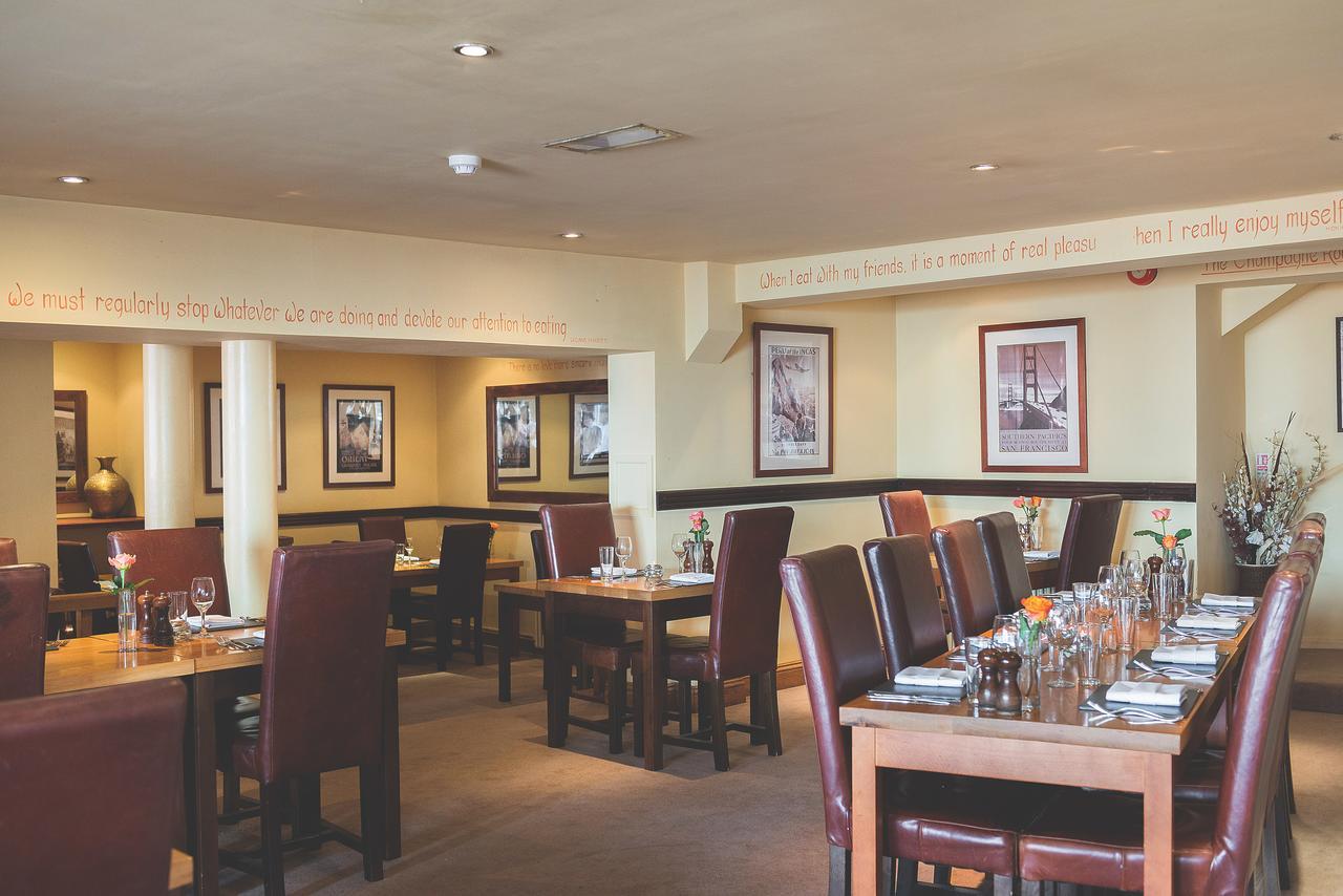 Rose And Crown Yealmpton Hotell Eksteriør bilde