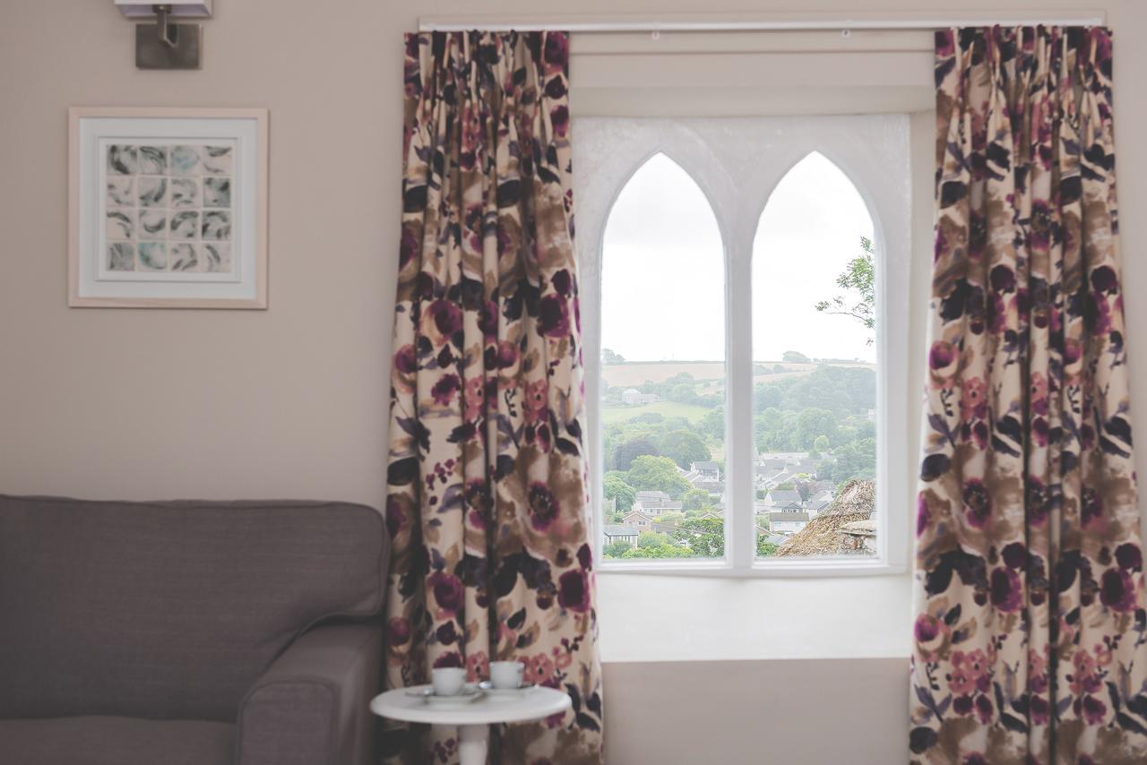 Rose And Crown Yealmpton Hotell Eksteriør bilde